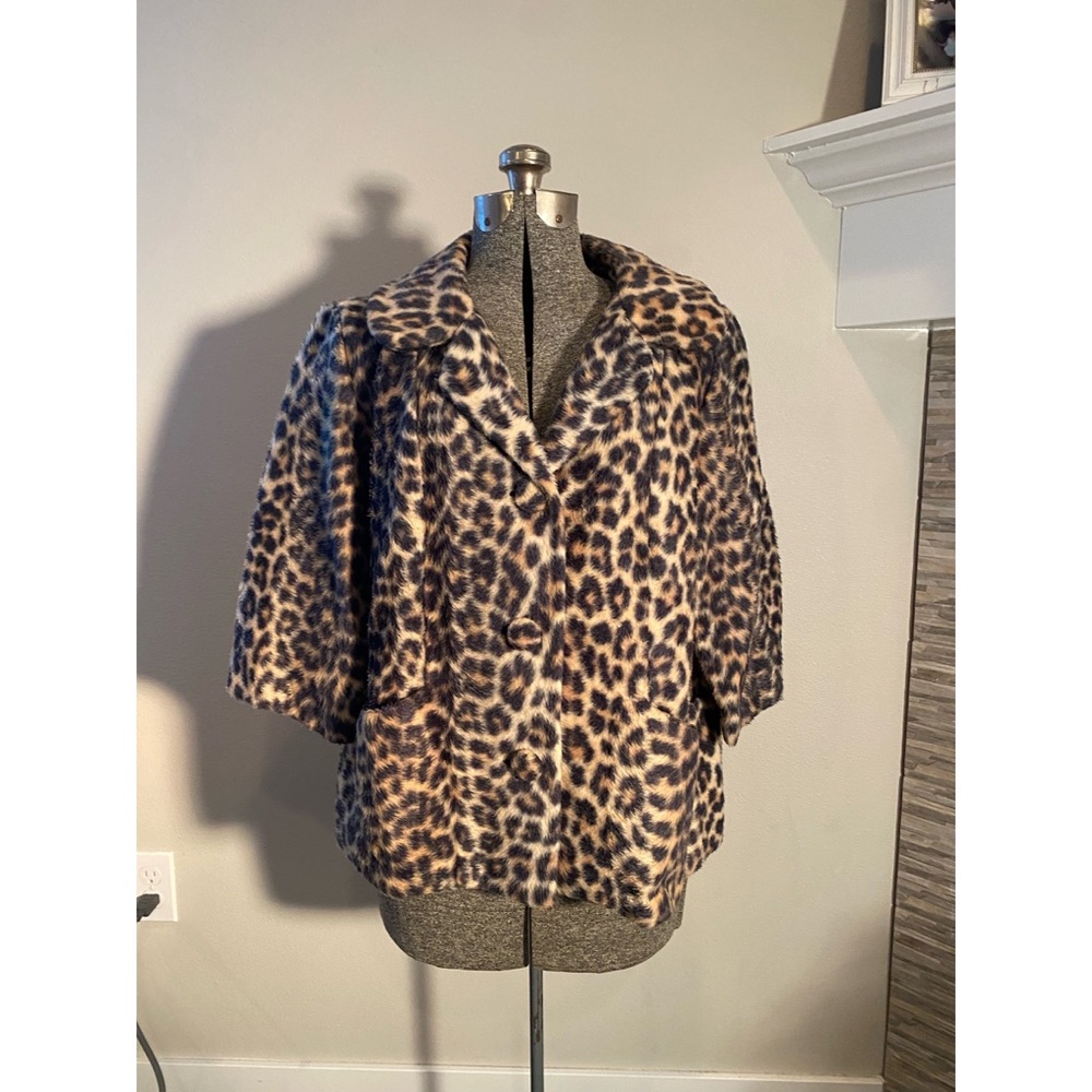 EUC LEOPARD PRINT BEELINE COAT